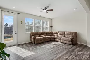 8109 Overmeadow Ln, Charlotte, NC 28269 - Photo 6