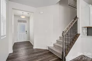 8109 Overmeadow Ln, Charlotte, NC 28269 - Photo 4