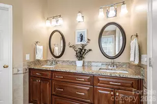 9222 Hickory Tree Ln, Charlotte, NC 28277 - Photo 26