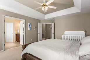 9222 Hickory Tree Ln, Charlotte, NC 28277 - Photo 24