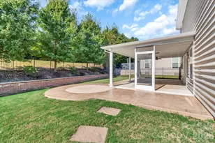 1098 King's Bottom Dr, Fort Mill, SC 29715 - Photo 4