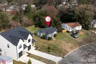 3133 Columbus Cir, Charlotte, NC 28208 - Photo 6