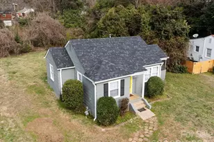 3133 Columbus Cir, Charlotte, NC 28208 - Photo 2