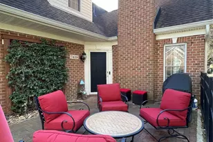 7439 Hurstbourne Green Dr, Charlotte, NC 28277 - Photo 2