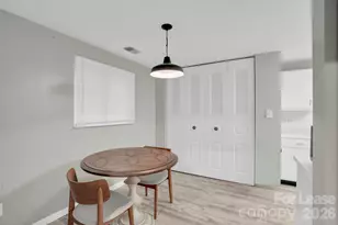 2427 Studley Pl, Charlotte, NC 28212 - Photo 12