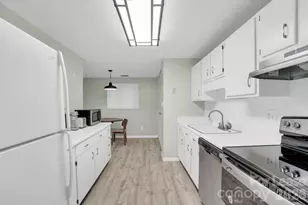 2427 Studley Pl, Charlotte, NC 28212 - Photo 14