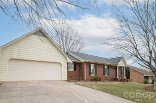 106 Pinebark Ct, Morganton, NC 28655 - Photo 2