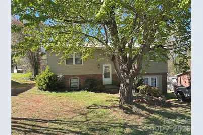 621 E 11th Street, Newton, NC 28658 - Photo 2