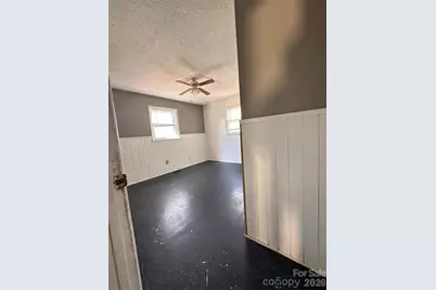 621 E 11th Street, Newton, NC 28658 - Photo 20