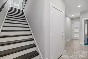 928 Westbrook Dr, Charlotte, NC 28202 - Photo 32