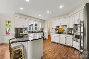 5606 Hillingdon Rd, Charlotte, NC 28226 - Photo 8