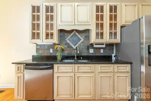75 Noble Rd, Fairview, NC 28730 - Photo 18
