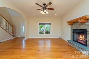 75 Noble Rd, Fairview, NC 28730 - Photo 10