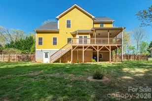 75 Noble Rd, Fairview, NC 28730 - Photo 4