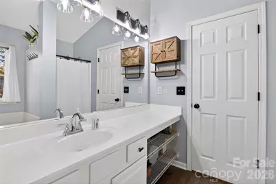 8704 Laurel Run Drive, Charlotte, NC 28269 - Photo 34