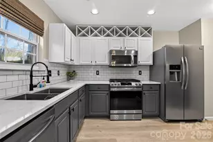 8704 Laurel Run Dr, Charlotte, NC 28269 - Photo 24