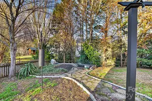 8704 Laurel Run Dr, Charlotte, NC 28269 - Photo 16