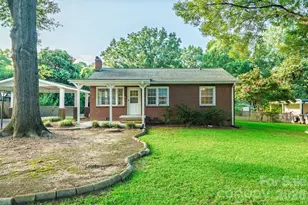 5212 Wales St, Charlotte, NC 28269 - Photo 2