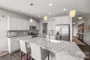 660 Brookhaven Dr, Fort Mill, SC 29708 - Photo 10