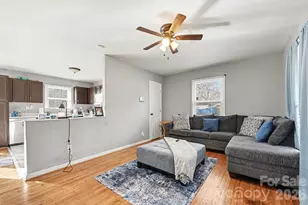 537 Kentbrook Dr, Charlotte, NC 28213 - Photo 8