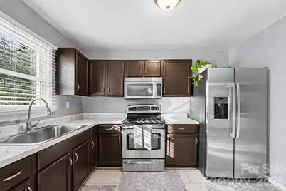 537 Kentbrook Drive, Charlotte, NC 28213 - Photo 4