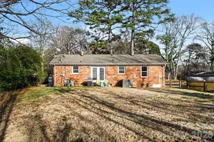 537 Kentbrook Dr, Charlotte, NC 28213 - Photo 20