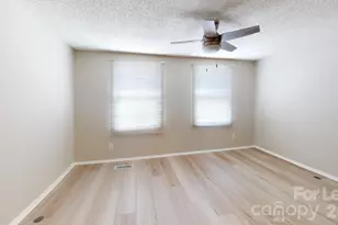 7344 Pebblestone Dr, Charlotte, NC 28212 - Photo 18