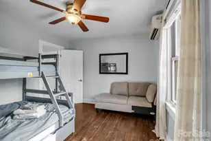 609 Edgewood Ave, Hendersonville, NC 28792 - Photo 22