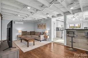 609 Edgewood Ave, Hendersonville, NC 28792 - Photo 6