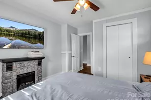 609 Edgewood Ave, Hendersonville, NC 28792 - Photo 26