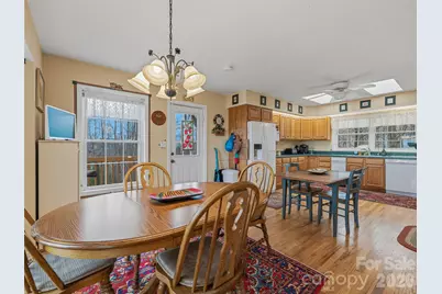 24 Abbey Lane, Hendersonville, NC 28739 - Photo 16