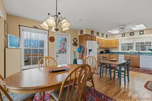 24 Abbey Ln, Hendersonville, NC 28739 - Photo 16