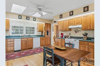 24 Abbey Lane, Hendersonville, NC 28739 - Photo 14