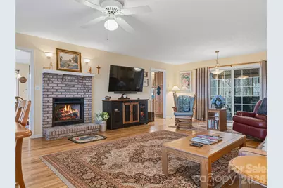 24 Abbey Lane, Hendersonville, NC 28739 - Photo 8