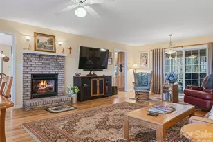 24 Abbey Ln, Hendersonville, NC 28739 - Photo 8