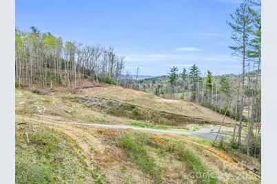 97 Yale Road, Hendersonville, NC 28739 - Photo 8