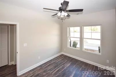 2362 21st Avenue NE, Hickory, NC 28601 - Photo 18