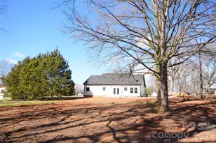 2362 21st Ave NE, Hickory, NC 28601 - Photo 20