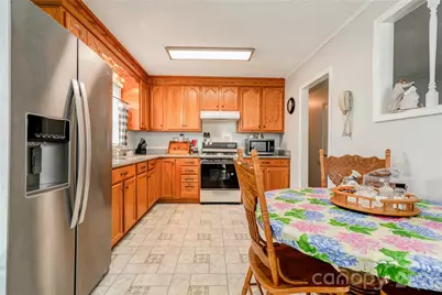 425 Farmview Drive, Gastonia, NC 28056 - Photo 8