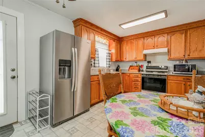 425 Farmview Drive, Gastonia, NC 28056 - Photo 10