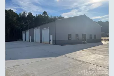 1507 Midtown Drive, Lincolnton, NC 28092 - Photo 2