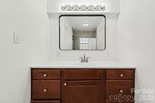 5308 River Falls Dr, Charlotte, NC 28215 - Photo 16