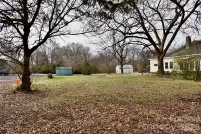 20724 Catawba Avenue #11, Cornelius, NC 28031 - Photo 4