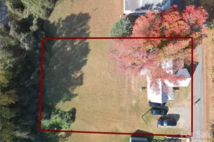 110 Sinclair Ln, Wadesboro, NC 28170 - Photo 2