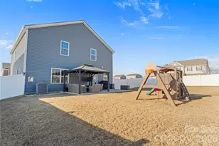 9777 Tea Gdn Dr, Gastonia, NC 28056 - Photo 4