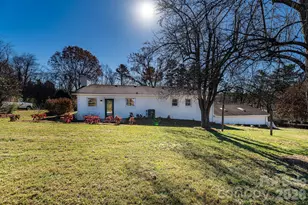 11 Clinton St, Weaverville, NC 28787 - Photo 20