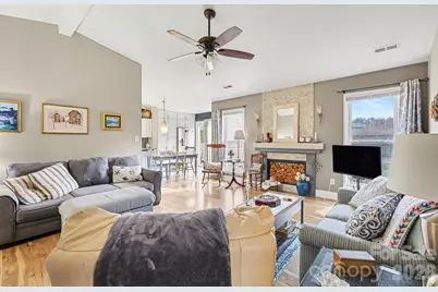 9908 Peppermint Lane, Charlotte, NC 28215 - Photo 10
