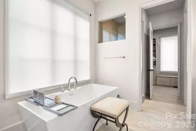 1400 Heather Lane, Charlotte, NC 28209 - Photo 24