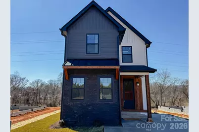 4 S Martha Kate Drive, Hendersonville, NC 28792 - Photo 1