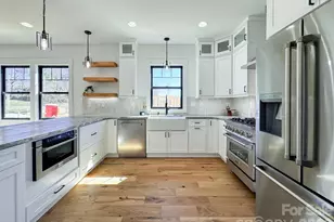 4 S Martha Kate Dr, Hendersonville, NC 28792 - Photo 6